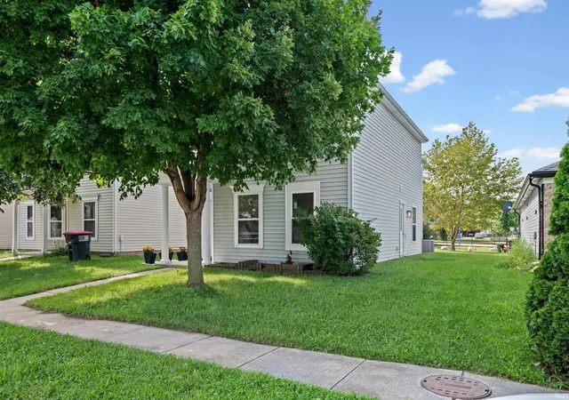 Photo 2 of Manufactured home for sale at 2677 Speedwell Ln, Lafayette, IN 47909 | MLS# 202633654 | Listing updated on 2026-09-08