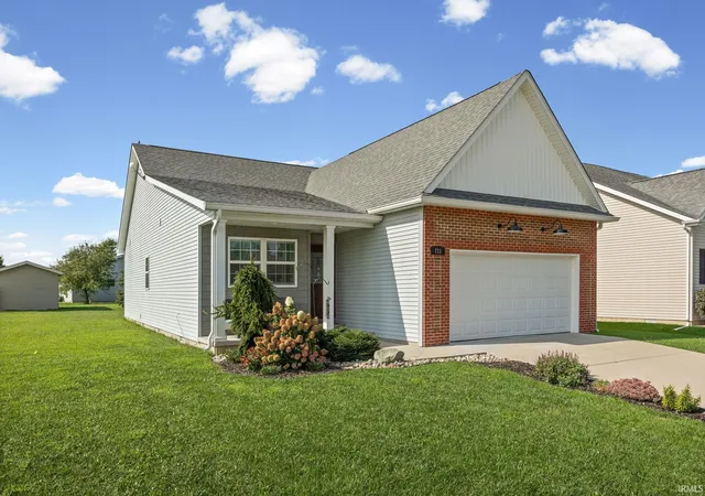 Photo 3 of Sale Pending at 711 Carriage Ln, Flora, IN 46929 | MLS# 202633655 | Listing updated on 2026-08-31