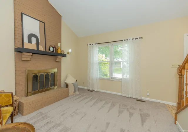 Photo 3 of Sale Pending at 7712 Dry Branch Rd, Evansville, IN 47711 | MLS# 202633661 | Listing updated on 2026-08-27