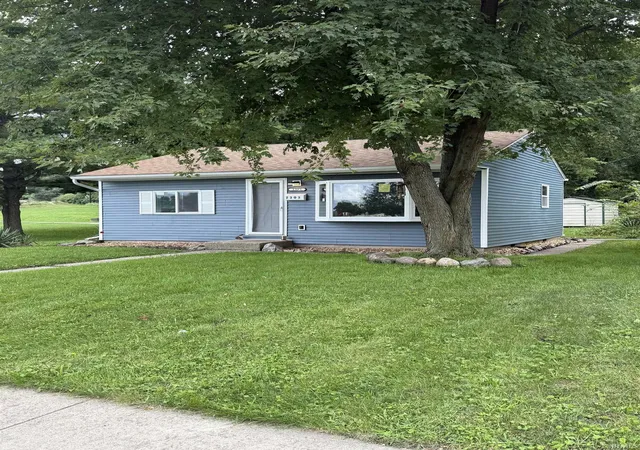 Photo 1 of Sale Pending at 2303 Panama St, Mishawaka, IN 46544 | MLS# 202633666 | Listing updated on 2026-09-12