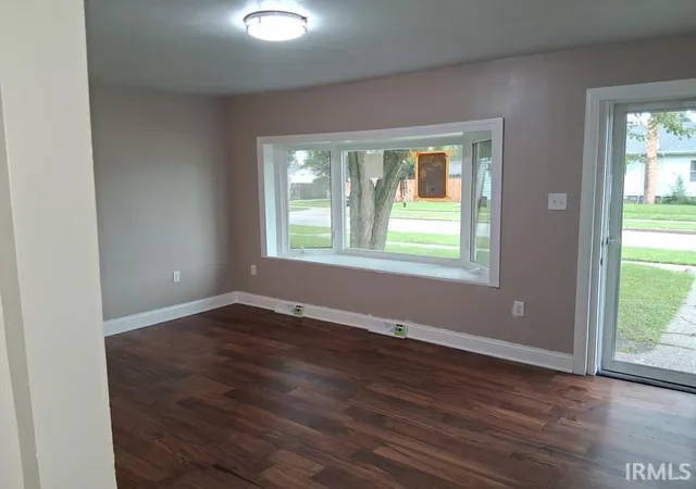 Photo 4 of Sale Pending at 2303 Panama St, Mishawaka, IN 46544 | MLS# 202633666 | Listing updated on 2026-09-12