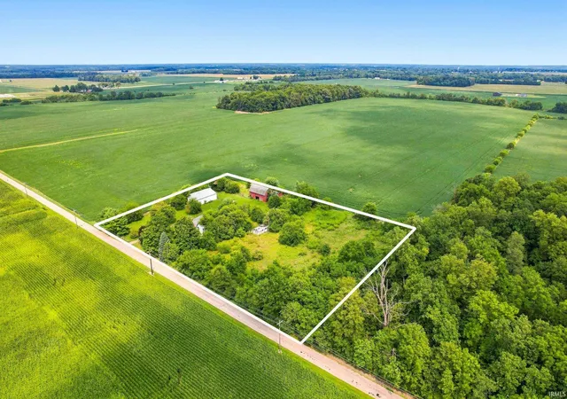Photo 2 of Sale Pending at 9148 S County Rd 675 E, Cambridge City, IN 47327 | MLS# 202633668 | Listing updated on 2026-09-02