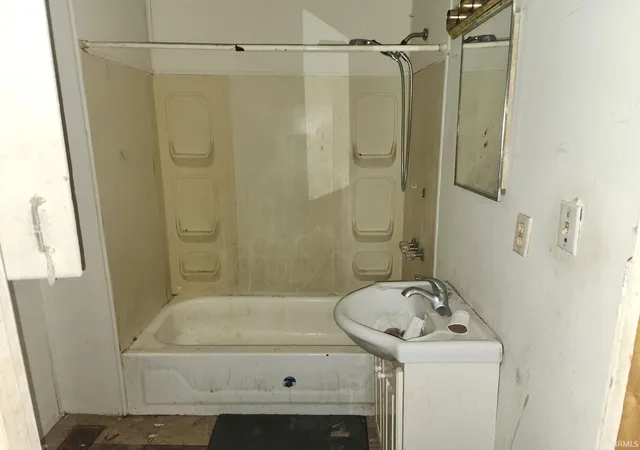 Photo 2 of Manufactured home for sale at 110 E 8th Street, Peru, IN 46970 | MLS# 202633671 | Listing updated on 2026-08-18