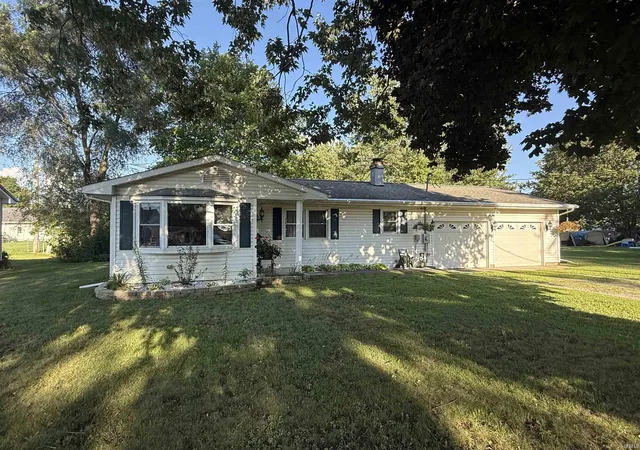 Photo 2 of Sale Pending at 504 N Main St, Topeka, IN 46571 | MLS# 202633676 | Listing updated on 2026-09-04