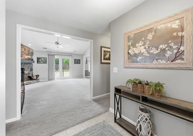 Photo 2 of Sale Pending at 610 Landsford Dr, Fort Wayne, IN 46825 | MLS# 202633691 | Listing updated on 2026-08-20