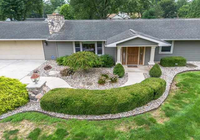 Photo 1 of Manufactured home for sale at 6902 W Hamilton Rd, Fort Wayne, IN 46814 | MLS# 202633707 | Listing updated on 2026-09-21