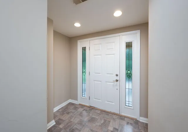 Photo 3 of Sale Pending at 6902 W Hamilton Rd, Fort Wayne, IN 46814 | MLS# 202633707 | Listing updated on 2026-10-05