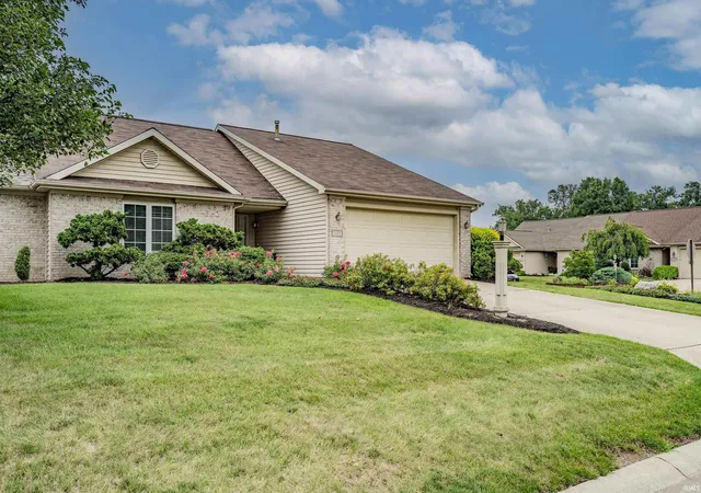 Photo 4 of Sale Pending at 7404 Montclair Dr, Fort Wayne, IN 46804 | MLS# 202633708 | Listing updated on 2026-08-28