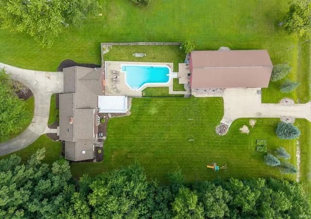 Photo 3 of Sale Pending at 10234 Hickory Valley Dr, Fort Wayne, IN 46835 | MLS# 202633720 | Listing updated on 2026-09-14