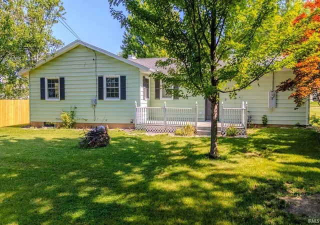 Photo 3 of Manufactured home for sale at 1240 Helms Dr, Wabash, IN 46992 | MLS# 202633722 | Listing updated on 2026-09-09