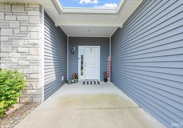 Photo 2 of Manufactured home for sale at 4251 W Geranium Ln, Bloomington, IN 47404 | MLS# 202633723 | Listing updated on 2026-08-23
