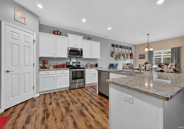 Photo 4 of Manufactured On Land at 3811 Shadowbrook Dr, Marion, IN 46953 | MLS# 202633724 | | Sold on 2026-09-08