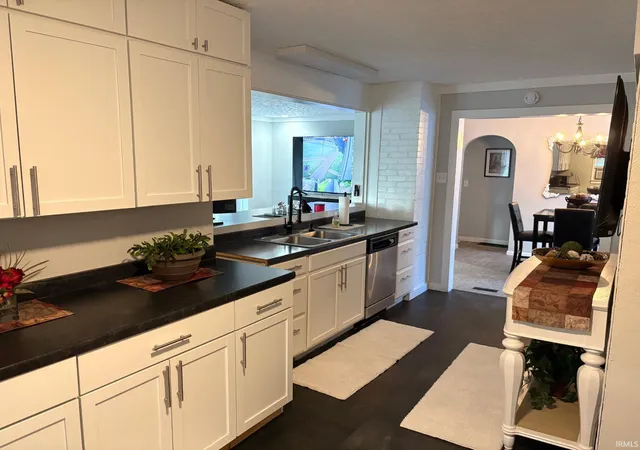 Photo 2 of Sale Pending at 4700 S Madison St, Muncie, IN 47302 | MLS# 202633750 | Listing updated on 2026-09-03