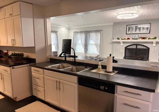 Photo 3 of Sale Pending at 4700 S Madison St, Muncie, IN 47302 | MLS# 202633750 | Listing updated on 2026-09-03