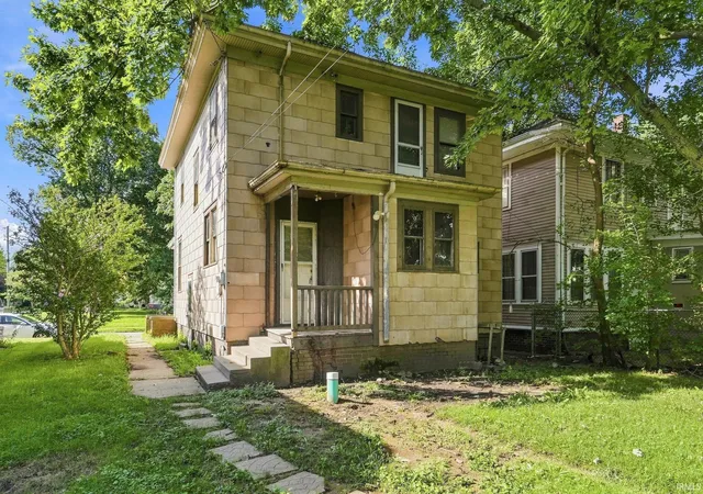 Photo 2 of Manufactured home for sale at 924 W Dewald St, Fort Wayne, IN 46802 | MLS# 202633764 | Listing updated on 2026-08-29