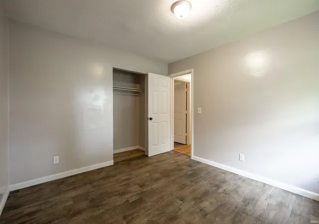 Photo 23 of Manufactured home for sale at 525 E S G St, Gas City, IN 46933 | MLS# 202633775 | Listing updated on 2026-08-19