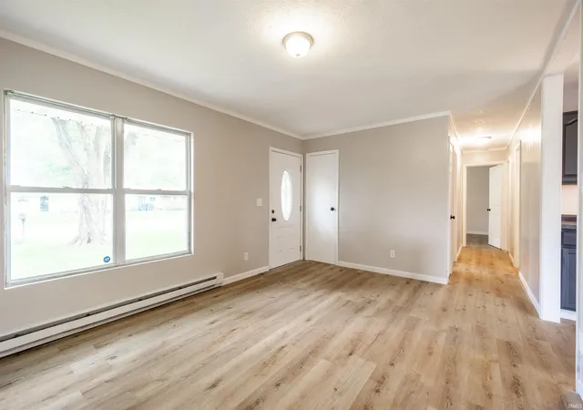 Photo 3 of Manufactured home for sale at 525 E S G St, Gas City, IN 46933 | MLS# 202633775 | Listing updated on 2026-08-19
