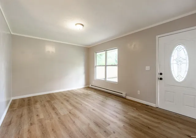 Photo 4 of Manufactured home for sale at 525 E S G St, Gas City, IN 46933 | MLS# 202633775 | Listing updated on 2026-08-19