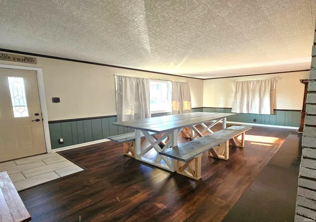 Photo 3 of Manufactured home for sale at 521 S Clem St, Winchester, IN 47394 | MLS# 202633788 | Listing updated on 2026-08-19