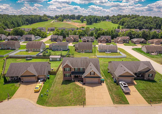 Photo 3 of Manufactured home for sale at 7537 Tia Ct, Evansville, IN 47720 | MLS# 202633805 | Listing updated on 2026-09-04