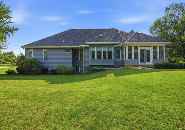 Photo 4 of Sale Pending at 2303 Carnoustie Cir, Kendallville, IN 46755 | MLS# 202633807 | Listing updated on 2026-09-21
