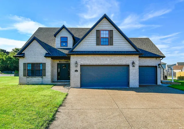 Photo 1 of Sale Pending at 8910 Hedgewood Ct, Evansville, IN 47725 | MLS# 202633813 | Listing updated on 2026-08-24