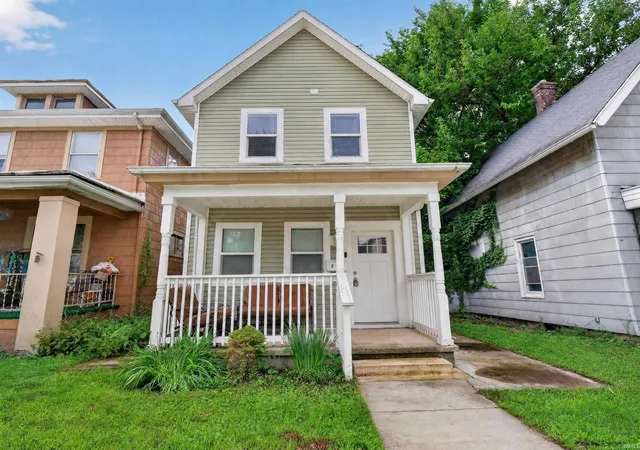 Manufactured home for sale at 721 W Dewald St, Fort Wayne, IN 46802 | MLS# 202633818