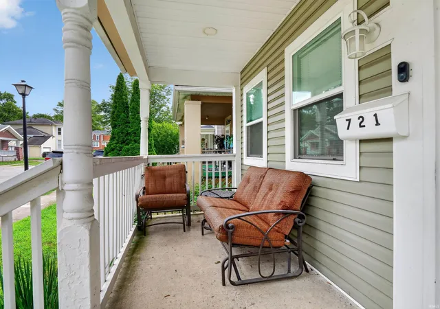 Photo 2 of Manufactured home for sale at 721 W Dewald St, Fort Wayne, IN 46802 | MLS# 202633818 | Listing updated on 2026-09-20