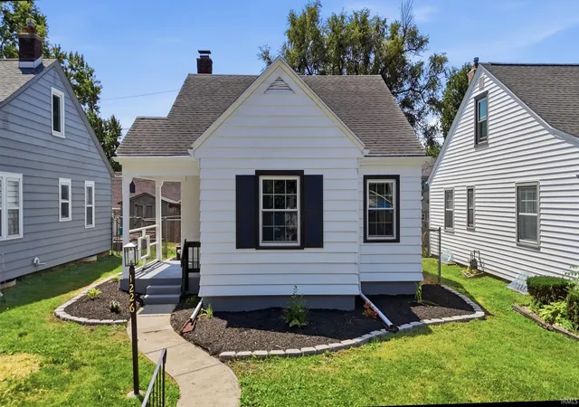 Photo 1 of Sale Pending at 1226 Clara Ave, Fort Wayne, IN 46805 | MLS# 202633827 | Listing updated on 2026-08-31