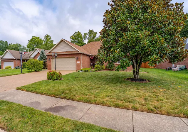 Photo 3 of Sale Pending at 548 Imperial Dr, Evansville, IN 47711 | MLS# 202633829 | Listing updated on 2026-08-31