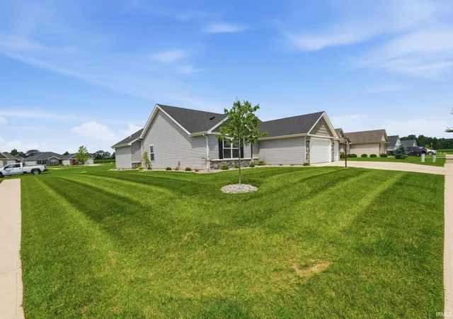 Photo 3 of Sale Pending at 780 Sycamore St, Decatur, IN 46733 | MLS# 202633831 | Listing updated on 2026-08-22