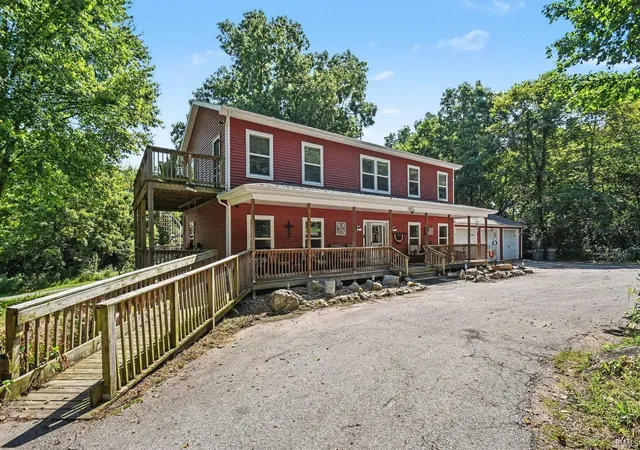 Photo 3 of Manufactured home for sale at 55750 County Rd 33, Middlebury, IN 46540 | MLS# 202633832 | Listing updated on 2026-08-19