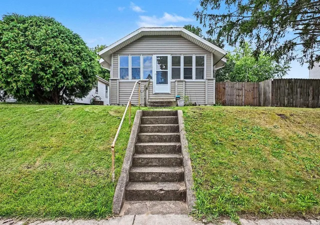 Photo 1 of Manufactured home for sale at 310 E Fairview Ave, South Bend, IN 46614 | MLS# 202633837 | Listing updated on 2026-09-08