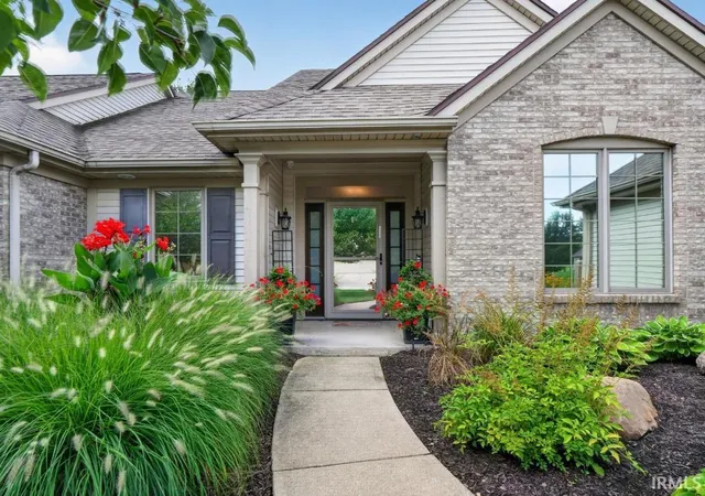 Photo 3 of Sale Pending at 2816 Covington Reserve Pkwy, Fort Wayne, IN 46804 | MLS# 202633839 | Listing updated on 2026-08-23