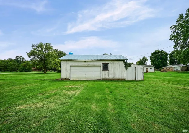 Photo 3 of Manufactured home for sale at 701 W Elm St, Cayuga, IN 47928 | MLS# 202633849 | Listing updated on 2026-09-03
