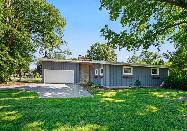 Photo 2 of Sale Pending at 52846 Swanson Dr, South Bend, IN 46635 | MLS# 202633851 | Listing updated on 2026-08-25
