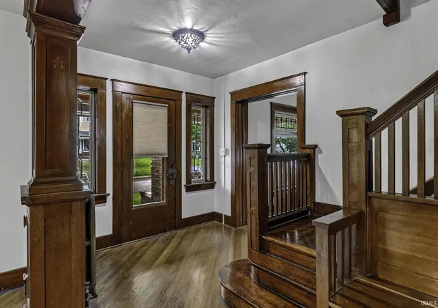 Photo 3 of Sale Pending at 119 W Central Ave, Bluffton, IN 46714 | MLS# 202633858 | Listing updated on 2026-08-23