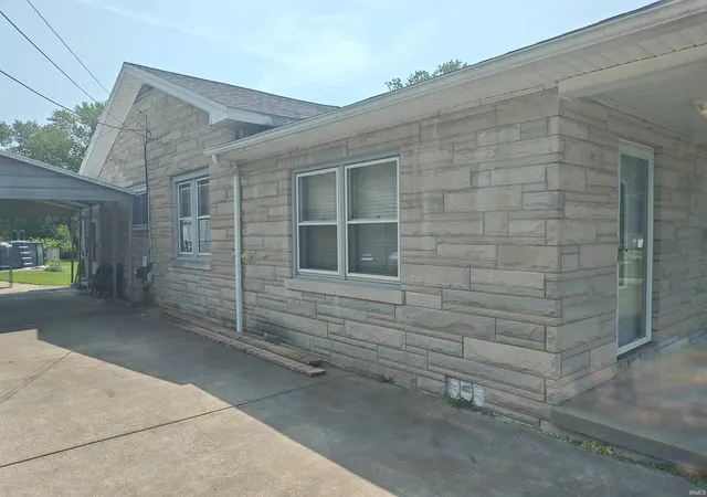 Photo 2 of Manufactured home for sale at 721 Radio Ave, Evansville, IN 47725 | MLS# 202633875 | Listing updated on 2026-08-19