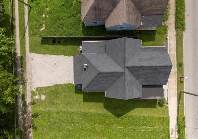 Photo 2 of Sale Pending at 1720 S Hoyt Ave, Muncie, IN 47302 | MLS# 202633876 | Listing updated on 2026-08-21