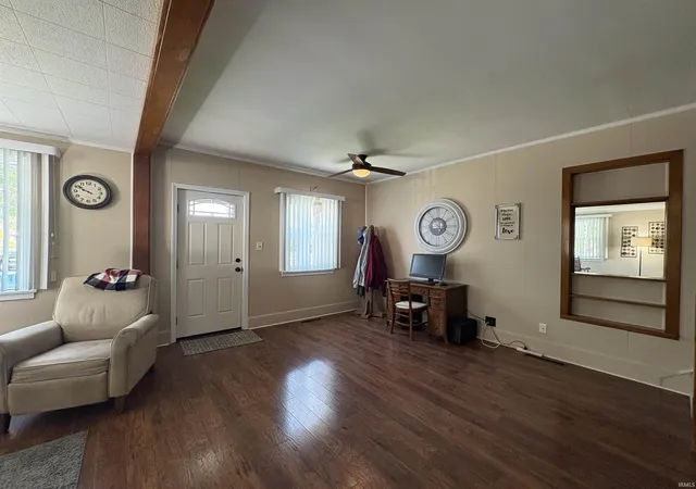 Photo 4 of Sale Pending at 322 E Arnold St, Bluffton, IN 46714 | MLS# 202633879 | Listing updated on 2026-08-19