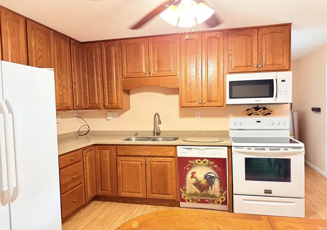 Photo 2 of Sale Pending at 600 Beech Dr, Gas City, IN 46933 | MLS# 202633893 | Listing updated on 2026-10-06