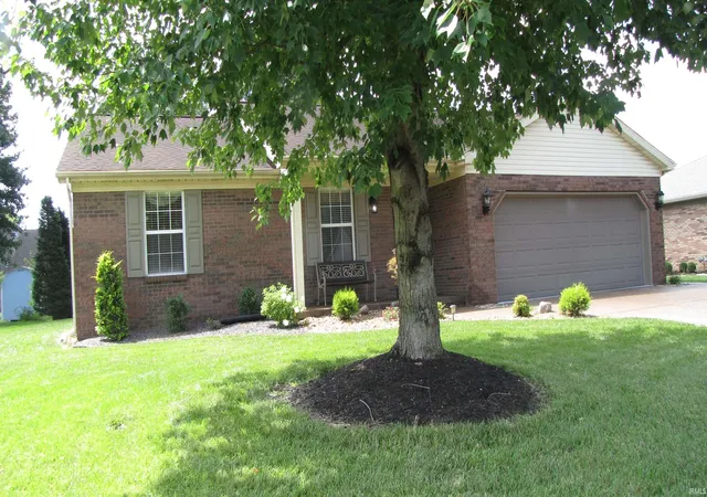 Photo 2 of Manufactured home for sale at 4207 Foxcroft Way, Evansville, IN 47715 | MLS# 202633904 | Listing updated on 2026-09-19