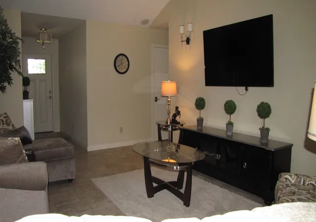 Photo 4 of Manufactured home for sale at 4207 Foxcroft Way, Evansville, IN 47715 | MLS# 202633904 | Listing updated on 2026-09-19