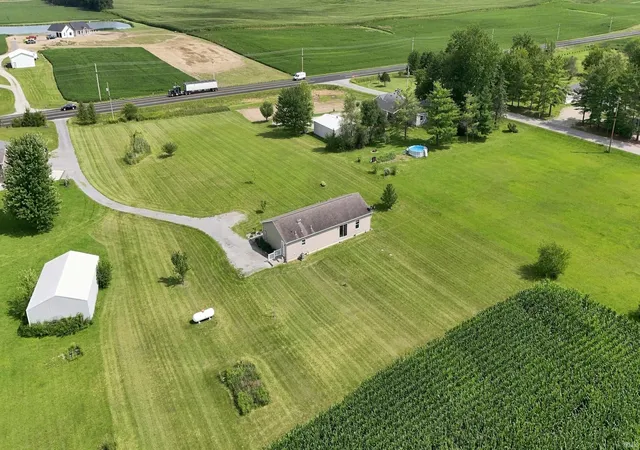 Photo 4 of Manufactured home for sale at 3077 N Sr 9, Columbia City, IN 46725 | MLS# 202633908 | Listing updated on 2026-09-23