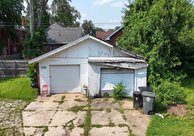 Photo 3 of Manufactured home for sale at 910 Bellemeade Ave, Evansville, IN 47713 | MLS# 202633913 | Listing updated on 2026-09-06