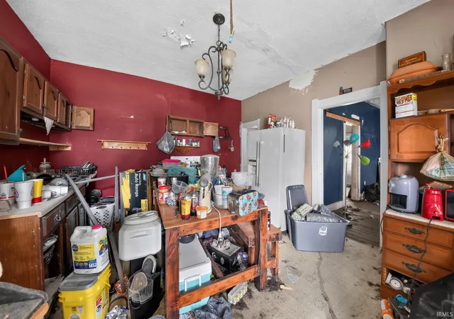 Photo 4 of Sale Pending at 327 W 9th Street, Connersville, IN 47331 | MLS# 202633916 | Listing updated on 2026-09-17