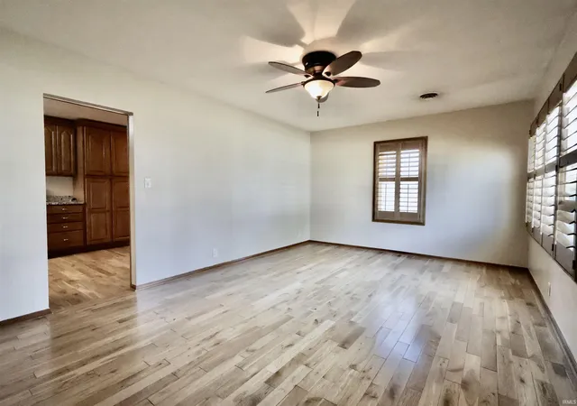 Photo 4 of Manufactured home for sale at 509 S Oak St, Winchester, IN 47394 | MLS# 202633921 | Listing updated on 2026-08-28