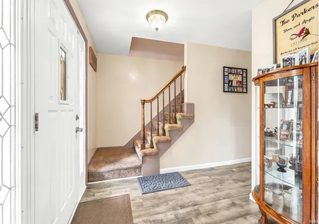 Photo 3 of Sale Pending at 1406 Cherry Ln, Auburn, IN 46706 | MLS# 202633932 | Listing updated on 2026-10-04