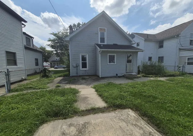 Photo 2 of Sale Pending at 148 W Marion St, Mishawaka, IN 46545 | MLS# 202633936 | Listing updated on 2026-09-01