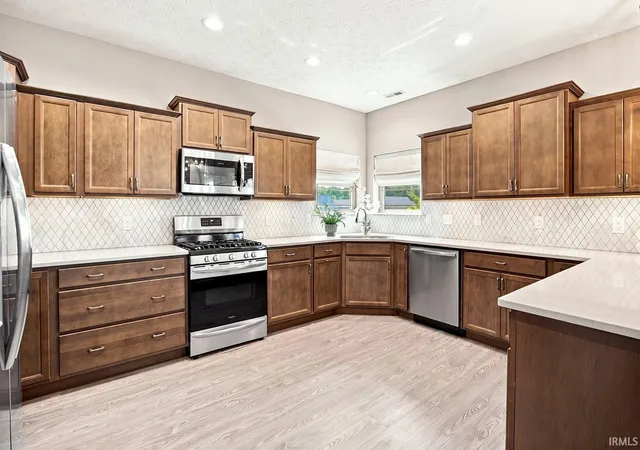 Photo 4 of Sale Pending at 4336 Admirals Cvs Dr, Lafayette, IN 47909 | MLS# 202633945 | Listing updated on 2026-09-02